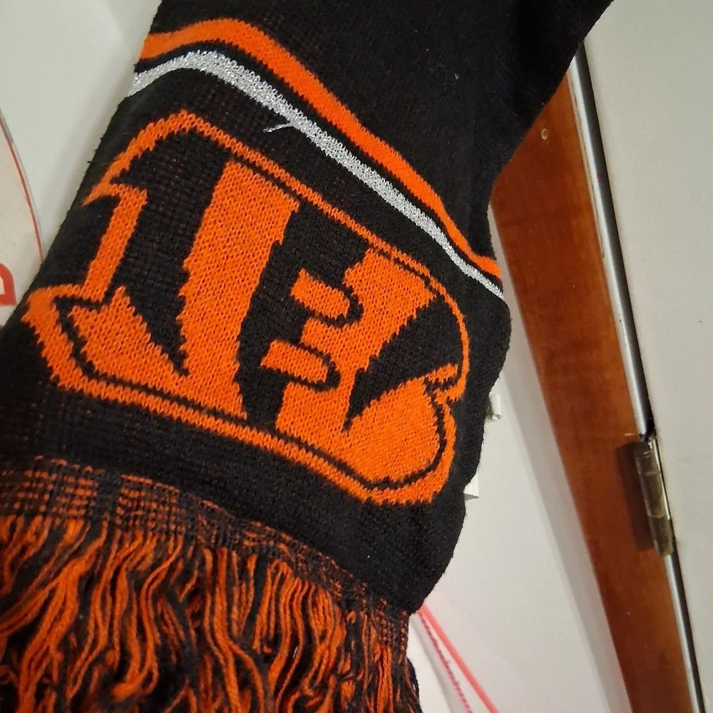 Cincinnati Bengals NFL Football‎ Winter Scarf EUC Excellent Condition
